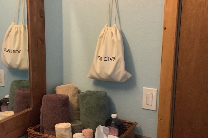 Room 95 of 200