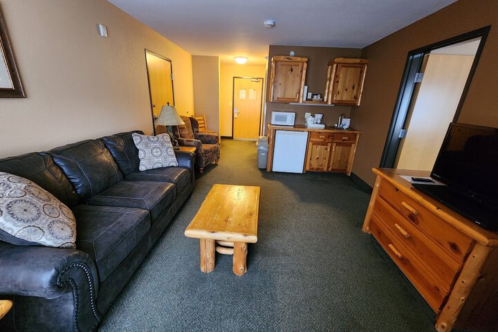 Room 15 of 19