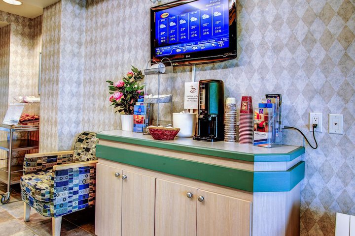 Breakfast/Coffee Service 39 of 40
