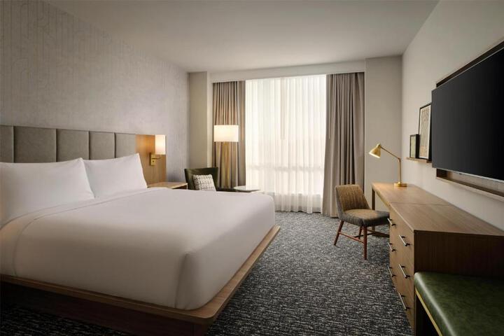 Doubletree by Hilton Greenville Airport