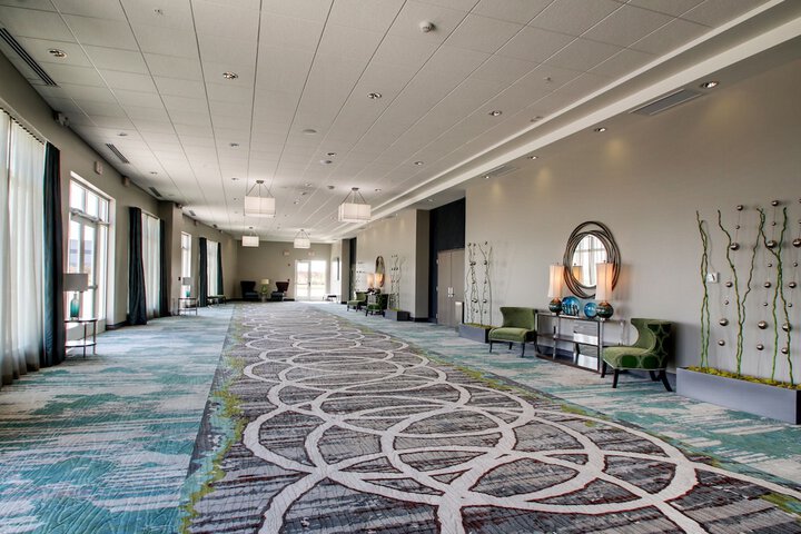 Holiday Inn & Suites Peoria at Grand Prairie by IHG