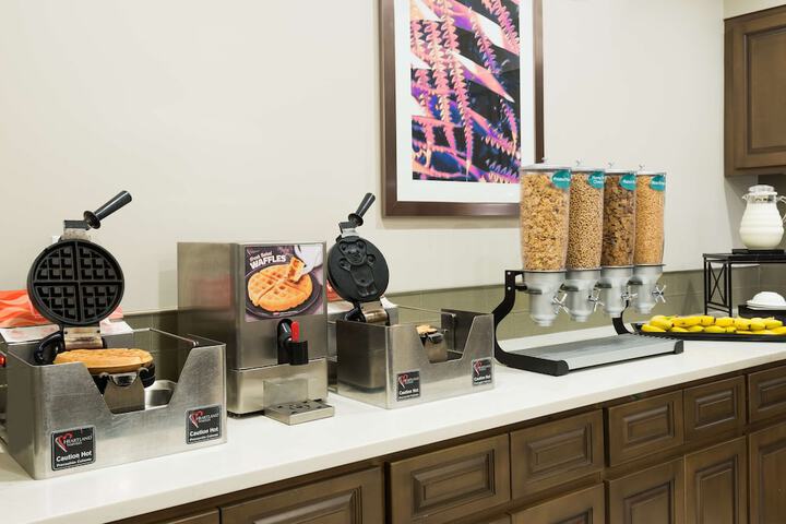 Breakfast/Coffee Service 28 of 36