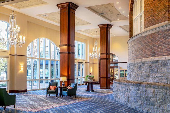 Hotel Roanoke & Conference Center Curio Collection by Hilton
