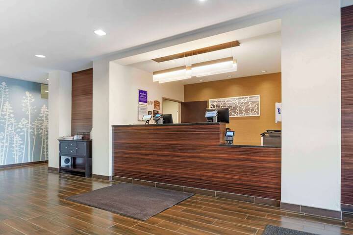 Sleep Inn & Suites Cumberland - LaVale
