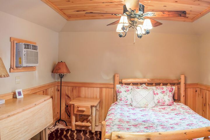 Room 47 of 183