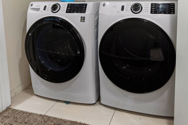 Laundry 23 of 26