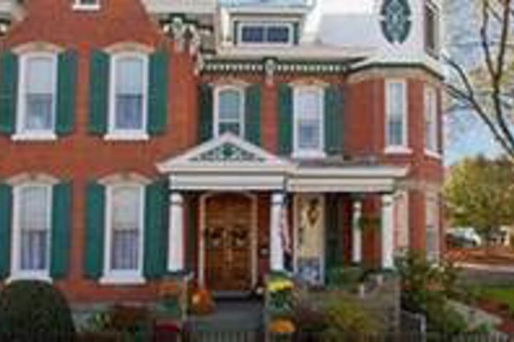 Abigail House Bed & Breakfast