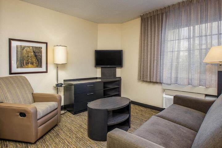 Room 18 of 34