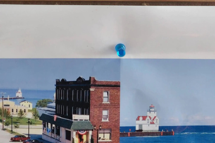THE KEWAUNEE INN