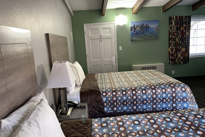 Room 27 of 84
