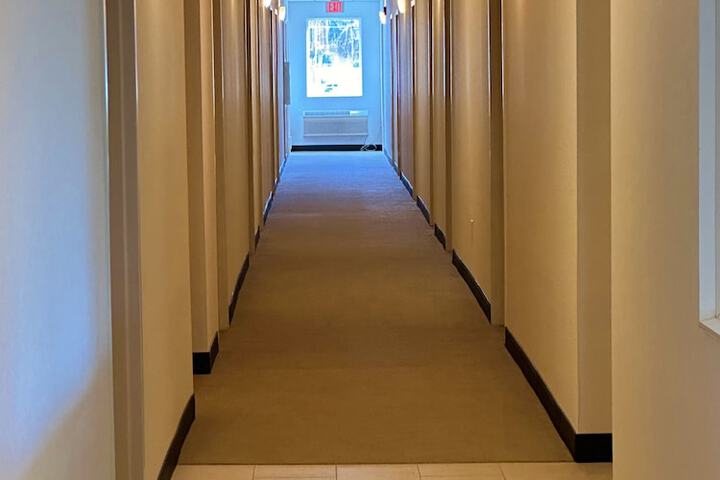 Ballroom/Hall 69 of 72