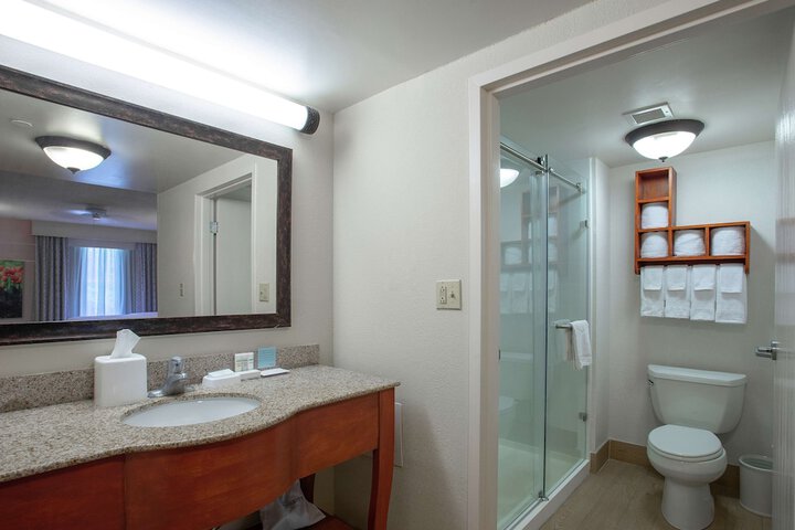 Room 12 of 26