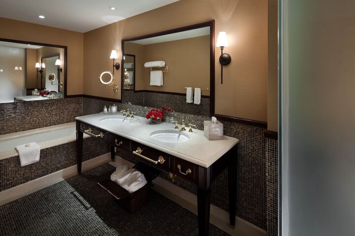 Hotel Plaza Athenee