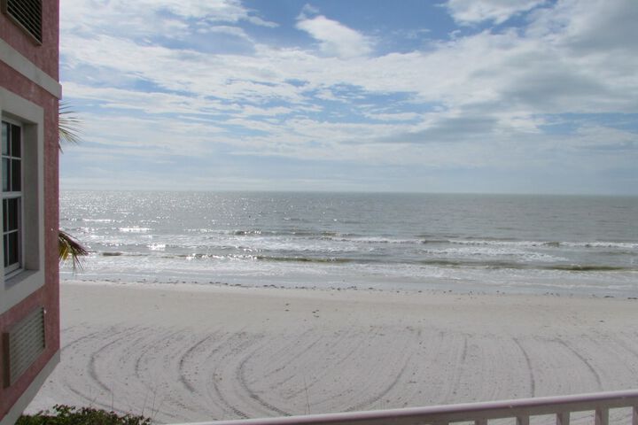 Edison Beach House