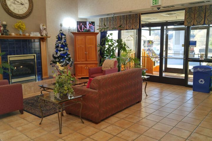 Hotel Interior 10 of 54