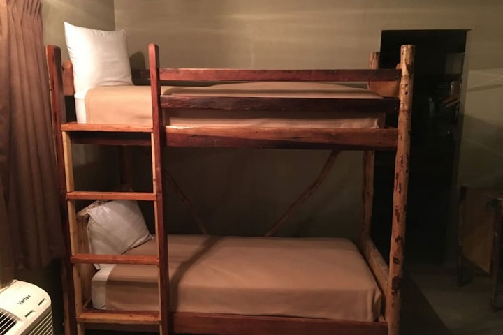 Room 9 of 36