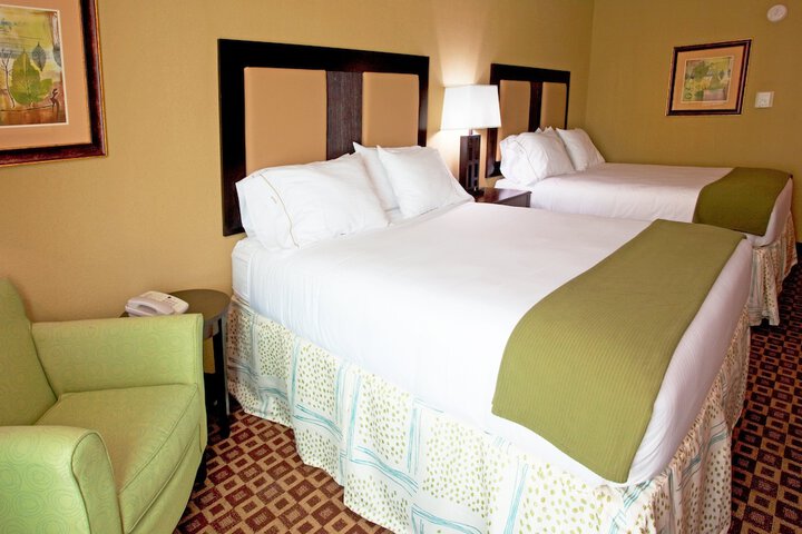 Room 12 of 35