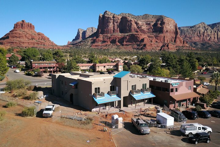 Hotel 7 of 60