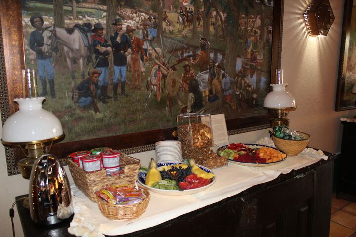Breakfast/Coffee Service 40 of 63