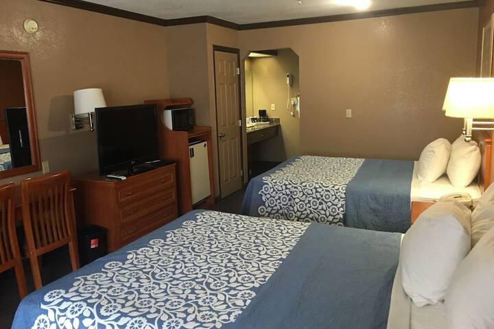 Room 9 of 27