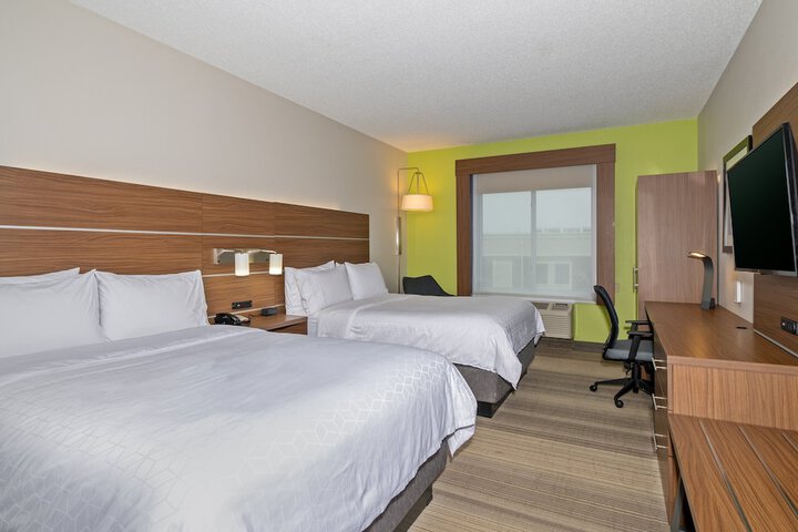Room 13 of 48