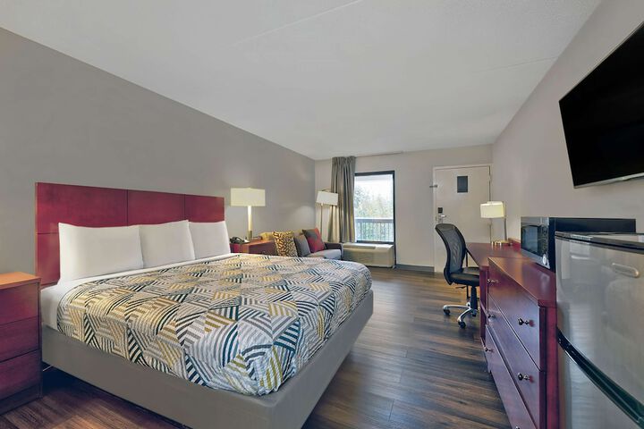 Room 17 of 20