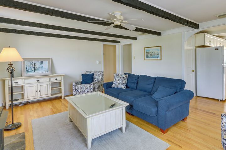 Cozy Westbrook Vacation Rental - Walk to Beach!