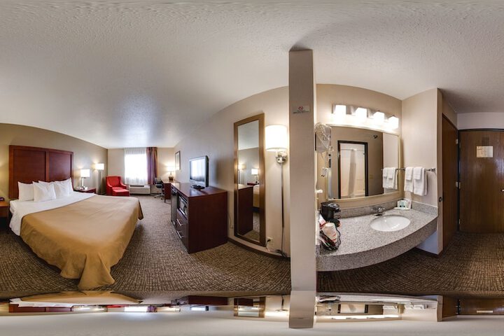 Room 53 of 68