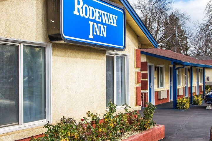 Hotel 3 of 59