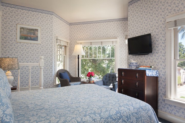 Room 10 of 74