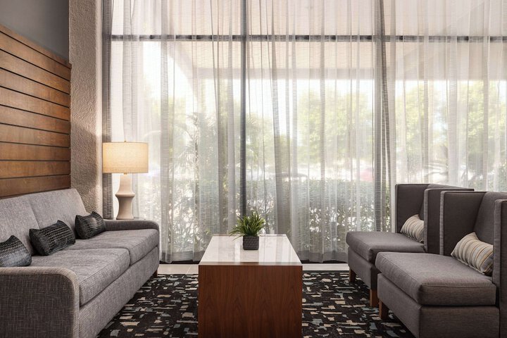 Doubletree by Hilton Fort Myers at Bell Tower Shops
