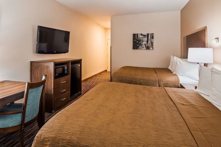 Room 8 of 20