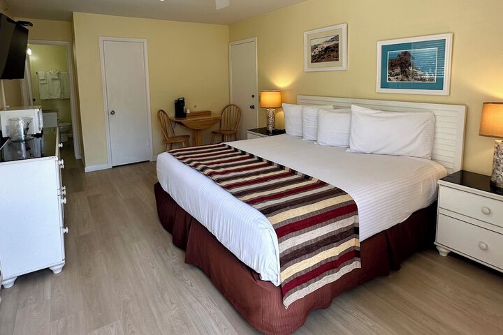 Room 28 of 41