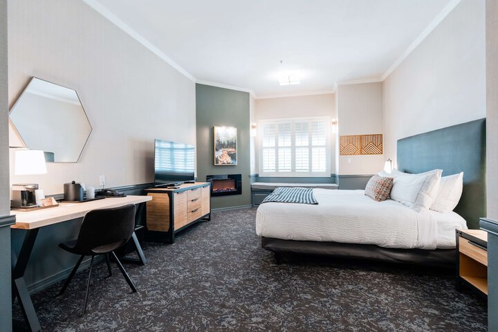 Room 41 of 49