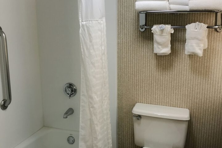 Room 10 of 45
