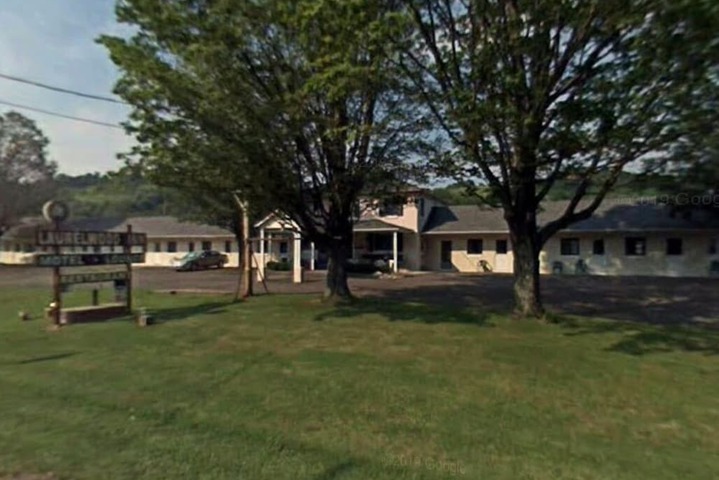 Laurelwood Inn and Steakhouse