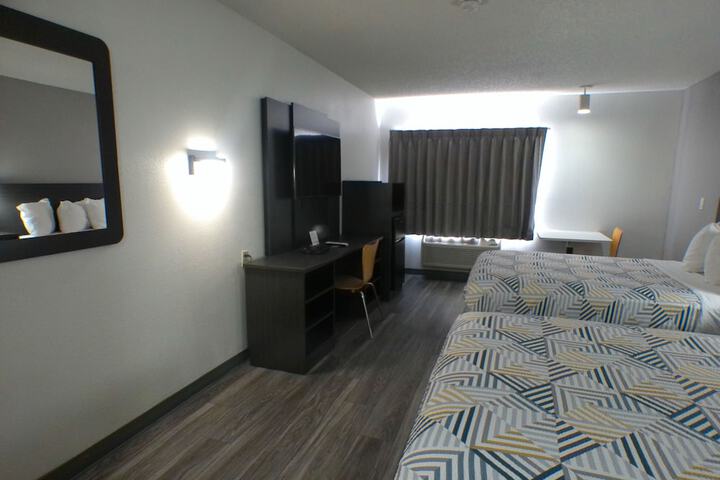 Room 30 of 48