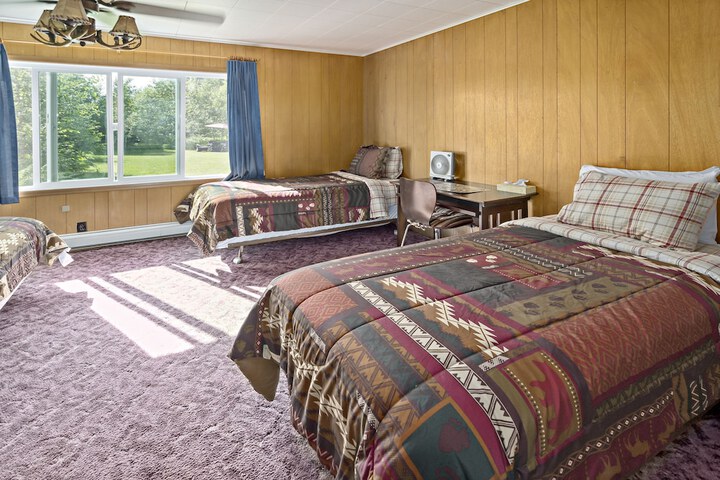 Room 25 of 36