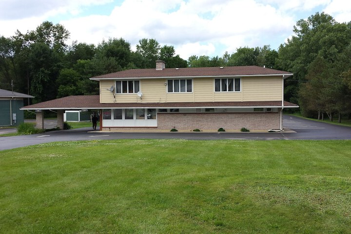 Budget Inn Fairport