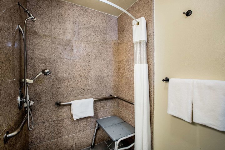 Room 29 of 52