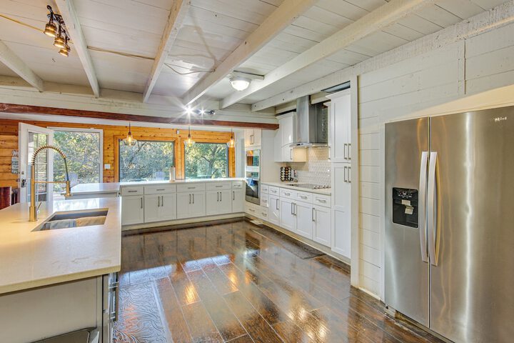 Game Room Trails! 30-acre Lakefront Streetman Gem