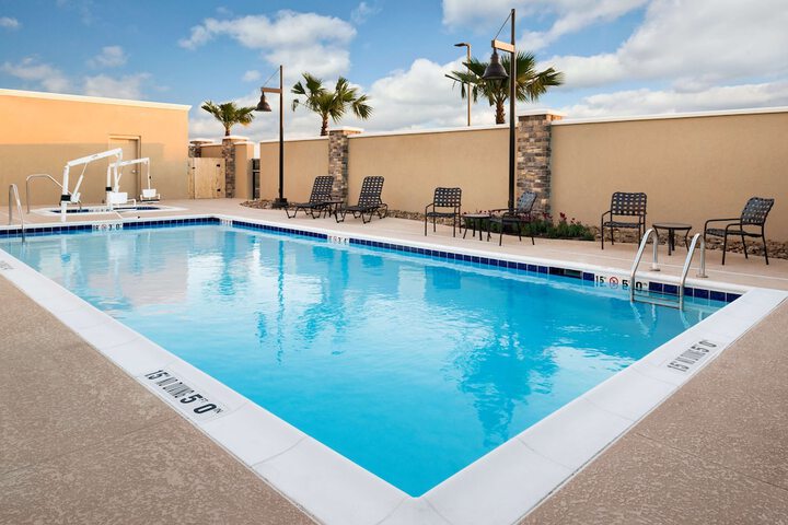 Pool 3 of 24