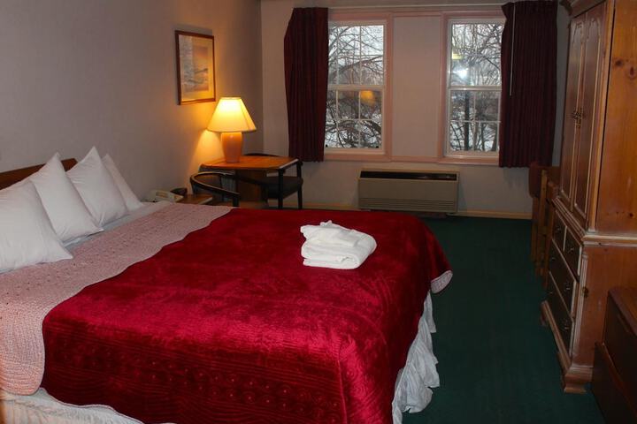 Anchorage Inn