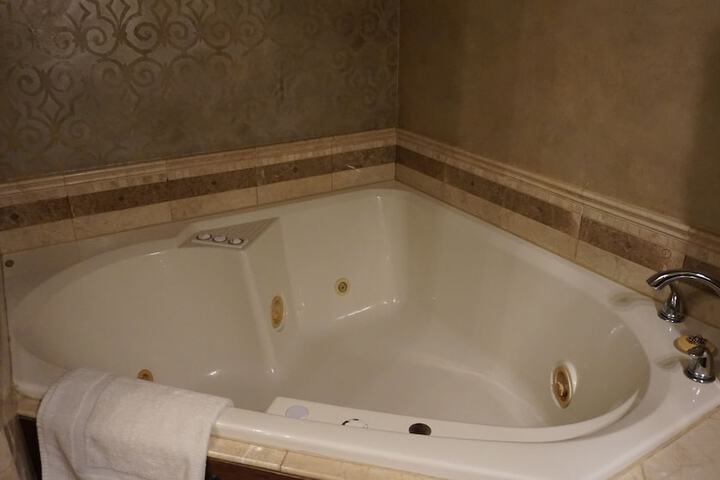 Room 20 of 63