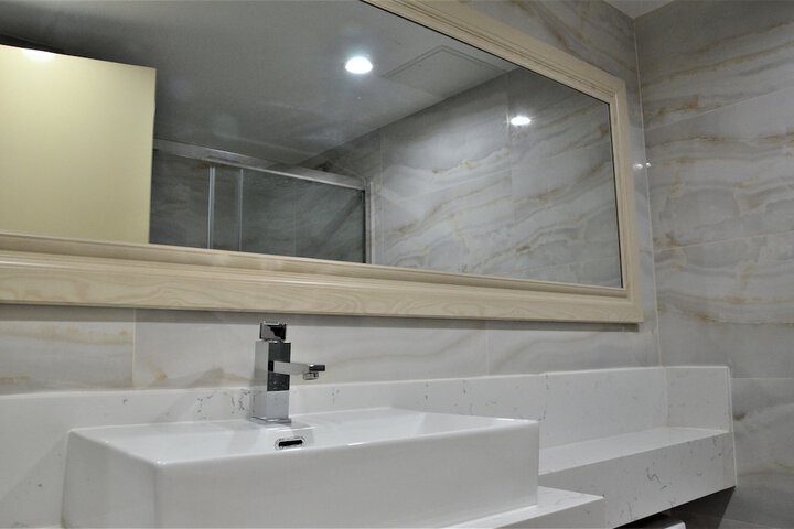 Room 18 of 26