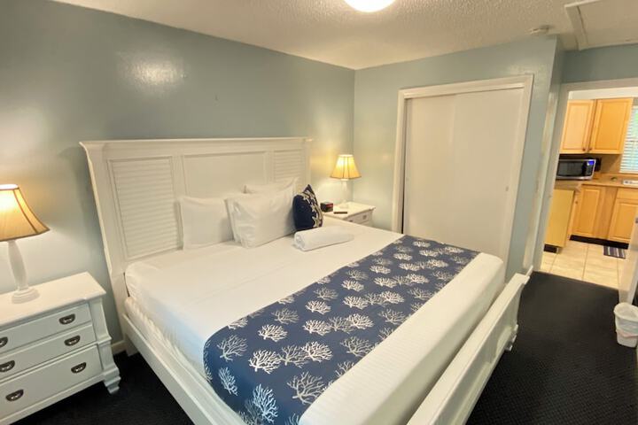 Room 107 of 170