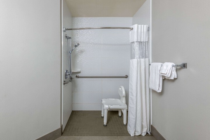 Room 14 of 29