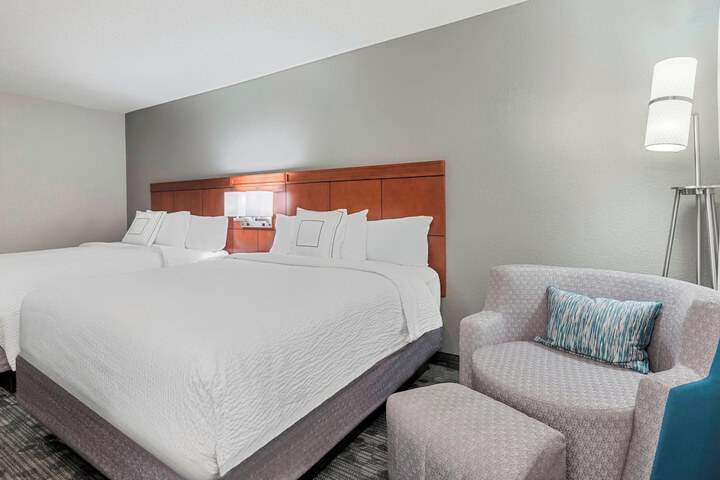 Room 15 of 28