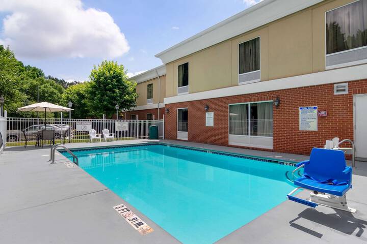 Pool 3 of 17