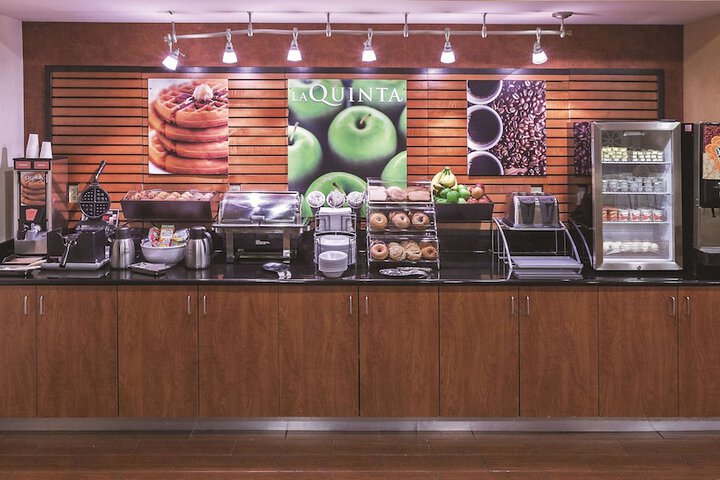 La Quinta Inn & Suites by Wyndham Edmond
